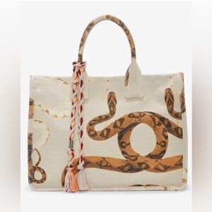 Vince Camuto Orla Tote
